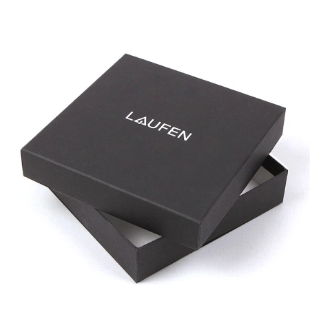 Коробка крышка дно плоская с логотипом производителя керамической сантехники