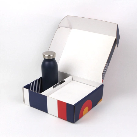 Коробка шкатулка с ушками из МГК с картонным ложементом под подарочный набор