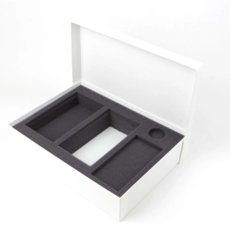 Коробка с крышкой и индивидуальным ложементом под товар