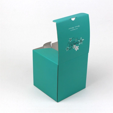Самосборная коробка с офсетной печатью для интернет-магазина косметики