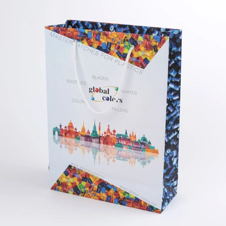 Офсетный пакет с ламинацией и ярким фирменным дизайном