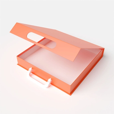 Коробка чемодан картонная кашированная с пластиковой ручкой по готовому штампу