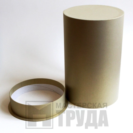 Круглая коробка с постаментом для сувенира