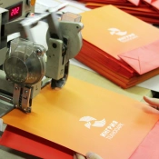 Сборка бумажных пакетов картинка 2