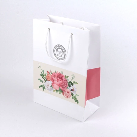 Бумажный пакет к празднику 8 марта с логотипом профсоюзной организации